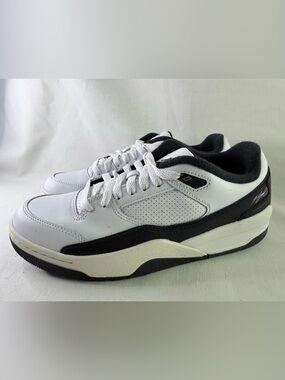 Nike Flight Court White and Black Low-Top Men’s 8.5 Sneakers New